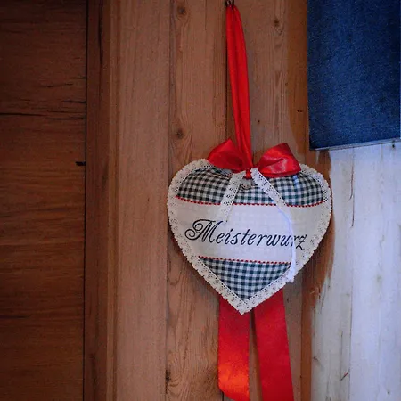 Värdshus Peer Alm Navis